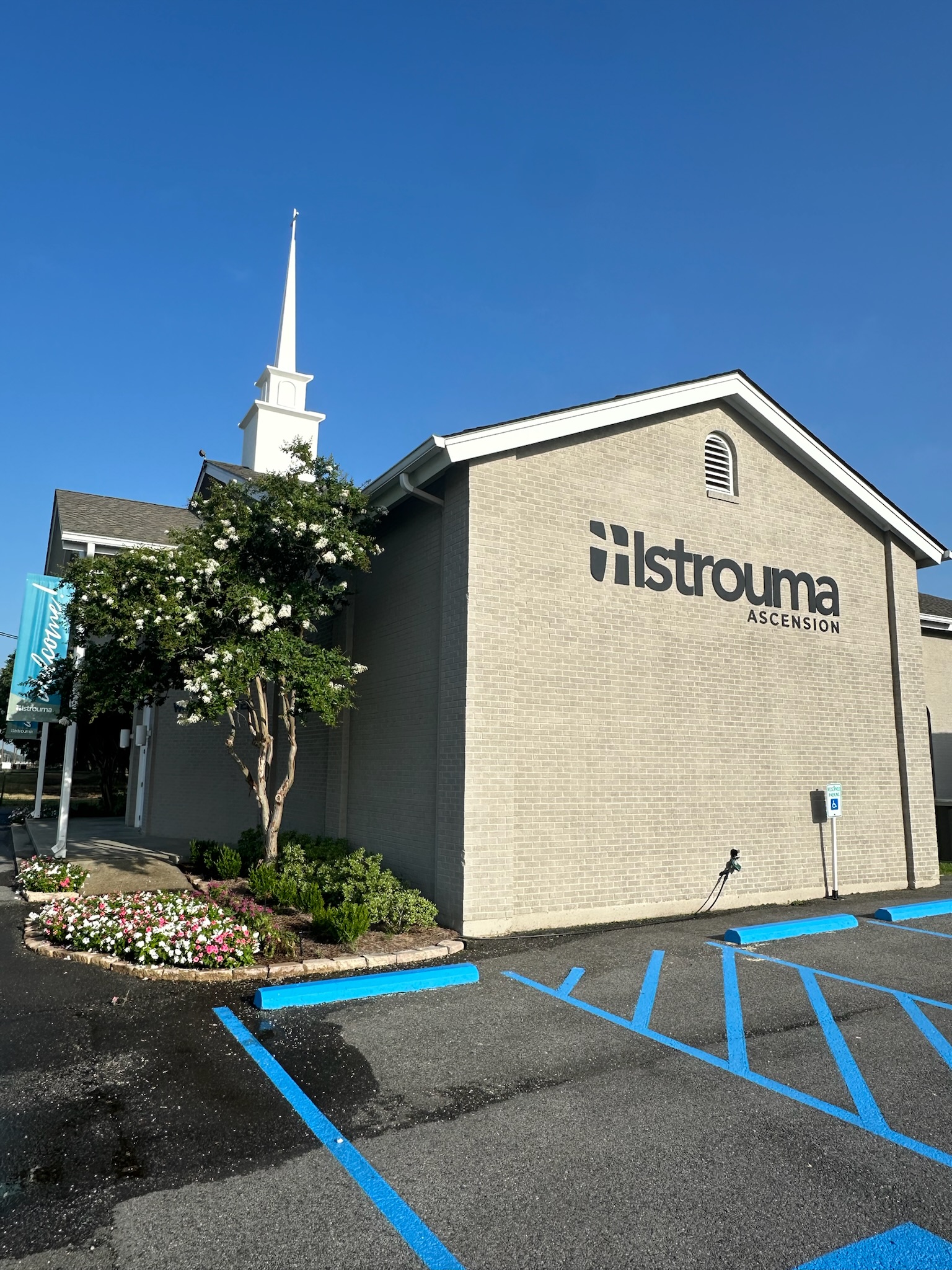 Istrouma Ascension exterior — context for the church's location and scale.
